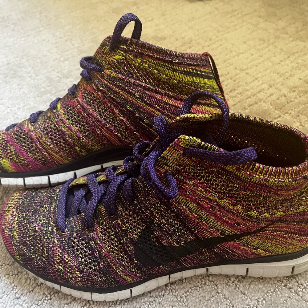 Nike Flyknit Chukka Men’s Size 9 Grand Purple